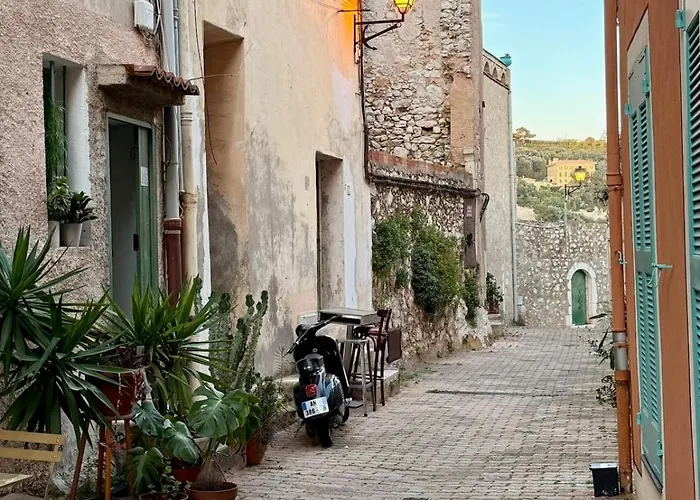 Apartmán De Charme - Vieille - Proche *