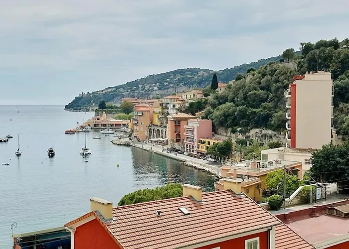 De Charme - Vieille - Proche